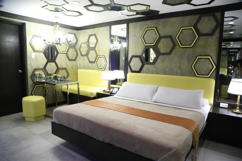วิคตอเรีย คอร์ต ลาส ปินาส มอเตอริสต์ ลอดจ์ Motel ลาสปิญยาส ภายนอก รูปภาพ
