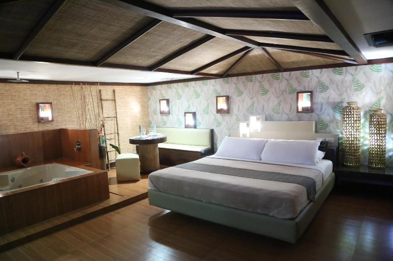 วิคตอเรีย คอร์ต ลาส ปินาส มอเตอริสต์ ลอดจ์ Motel ลาสปิญยาส ภายนอก รูปภาพ