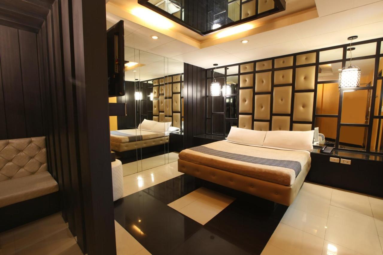วิคตอเรีย คอร์ต ลาส ปินาส มอเตอริสต์ ลอดจ์ Motel ลาสปิญยาส ภายนอก รูปภาพ