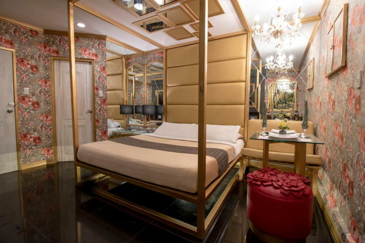 วิคตอเรีย คอร์ต ลาส ปินาส มอเตอริสต์ ลอดจ์ Motel ลาสปิญยาส ภายนอก รูปภาพ